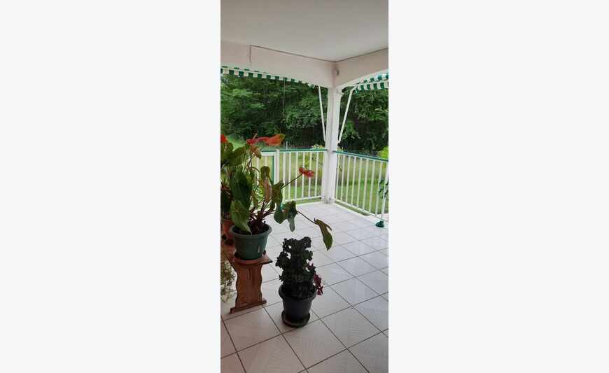 Dpt (971), Villa à louer proche de...