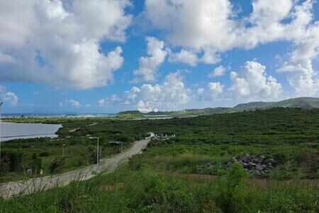 Terrain 3372m² divisible en 2 - secteur Baie Orientale