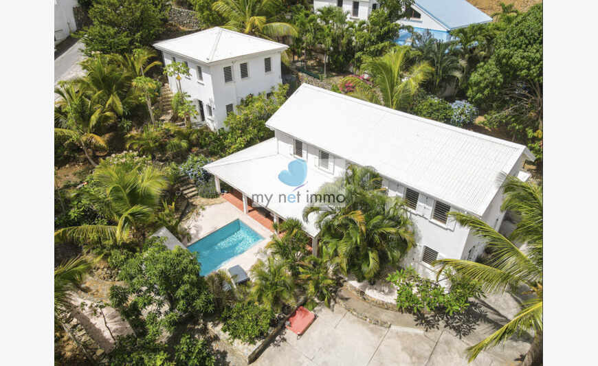 3 BEDROOM VILLA + 2 BEDROOM COTTAGE - SWIMMING POOL -