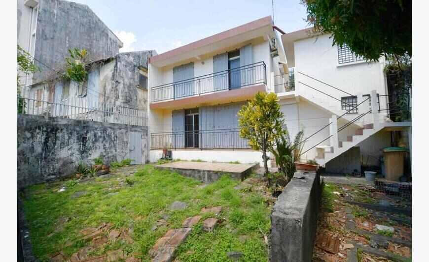Maison de ville 200m2 - Fort de France