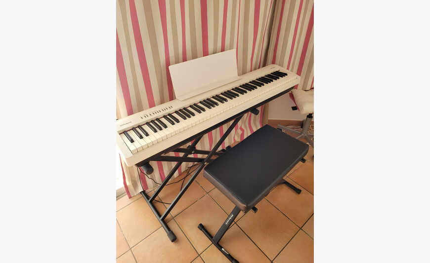 Piano numérique Roland FP-30 WH + banc + support