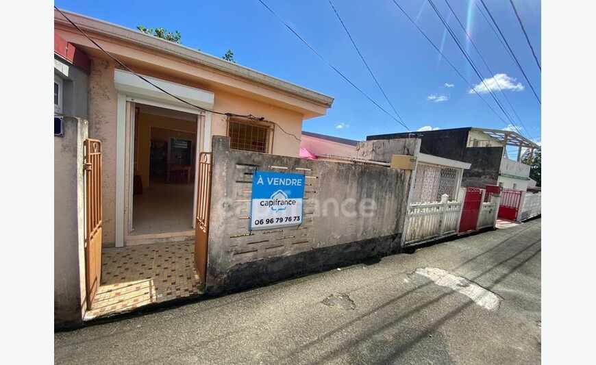 Fort-De-France maison F3 de 80 M2...