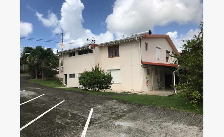 Ducos grande maison composée de cinq...