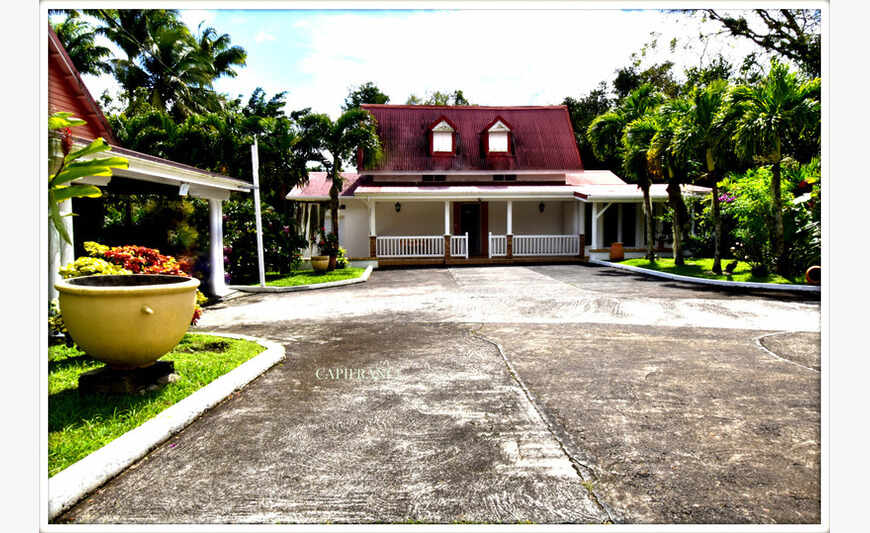 Saint Claude Ensemble Immobilier P9...