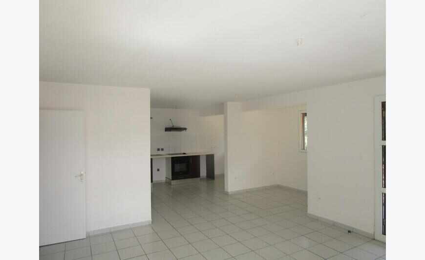 156000 Eur à Kourou : appartement avec terrasse 3 piè