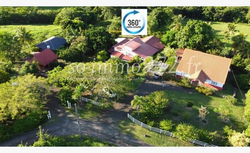 Superbe Propriete De 4 Maisons Sur...