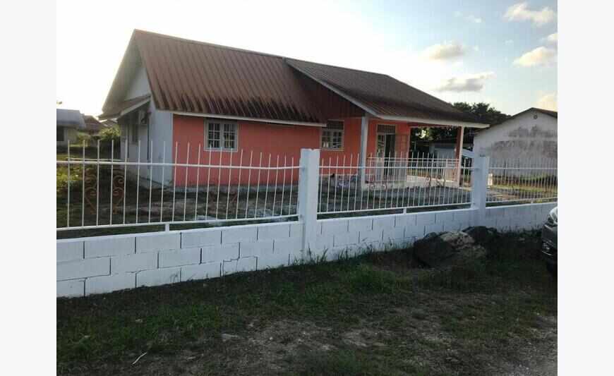 Maison F4