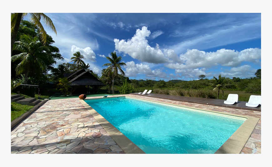 Ensemble Immobilier Compose De 5 Lots