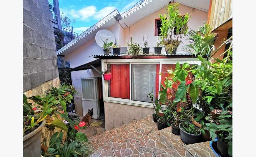 Maison à rénover, T8 de 200m² à fort...