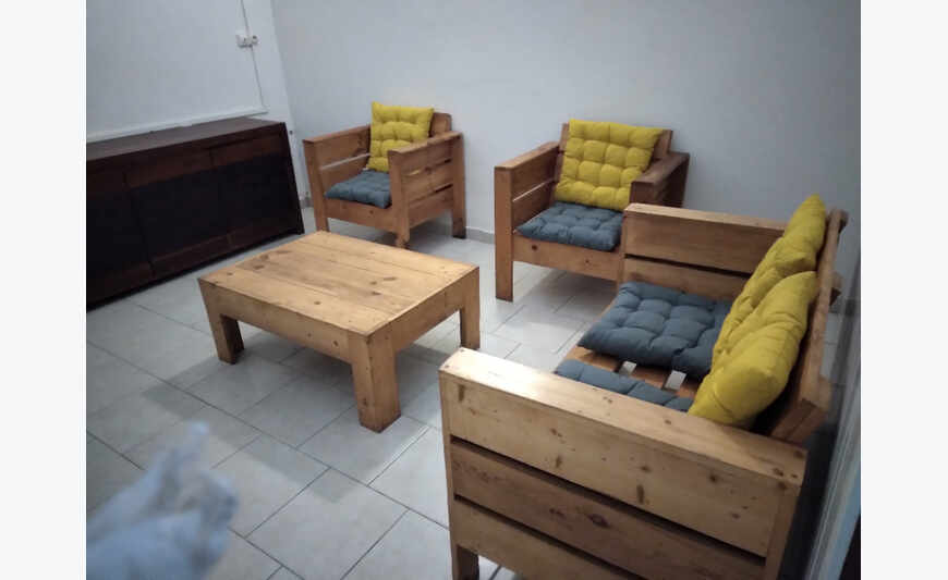 Eu alugo um apartamento