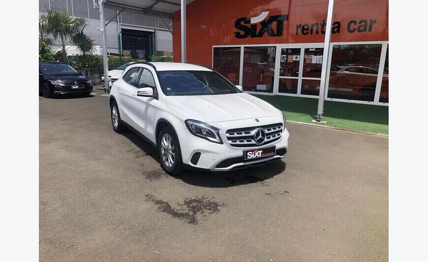 MERCEDES GLA