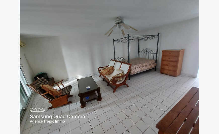 Studio de 30 m2 à rénover