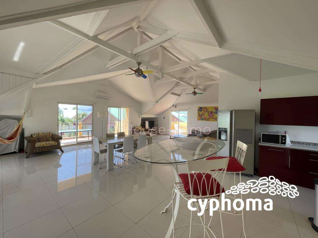Exceptional apartment 300m2 Bay...