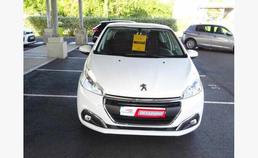 PEUGEOT 208 1.2 PureTech 82ch Access+ 5p