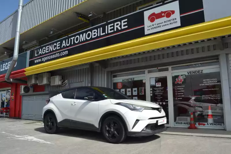 Toyota C-Hr 1.2T 2Wd Graphic