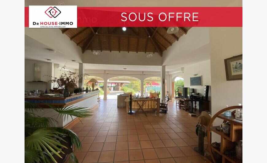 Tres Belle Maison