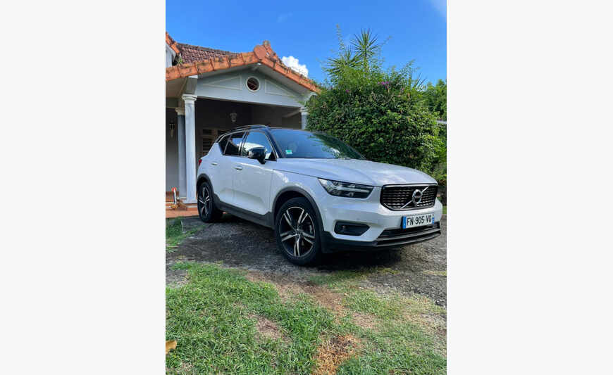 -VOLVO XC40 R-DESIGN T3 Geartronic 8