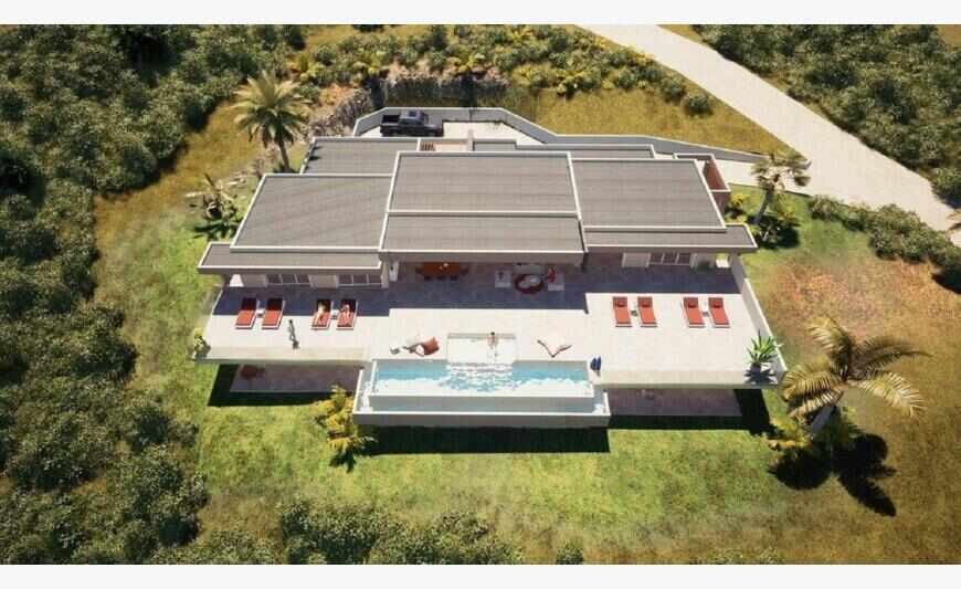 Terres-Basses - Terrain constructible de 1Ha