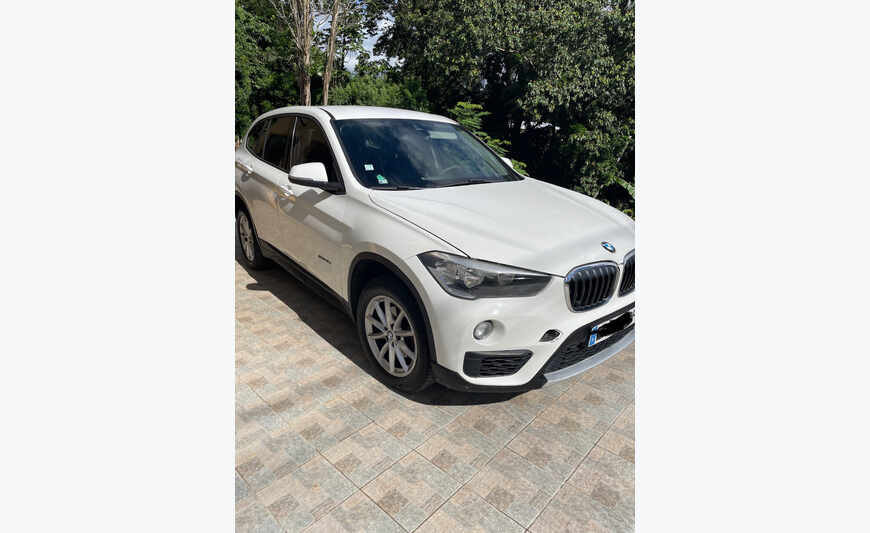 BMW X1 16d 6 CV diesel manuel blanche