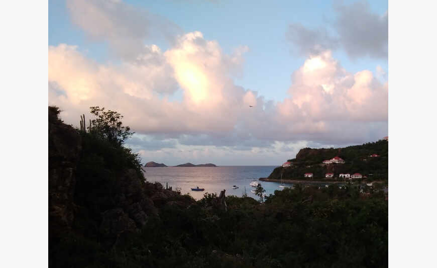 2 INDEPENDENT STUDIOS IN SAINT-JEAN TROPICAL