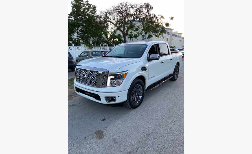 Nissan Titan Platinum Reserve