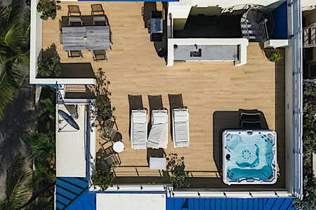 Beachfront Penthouse Simpson Bay Beach