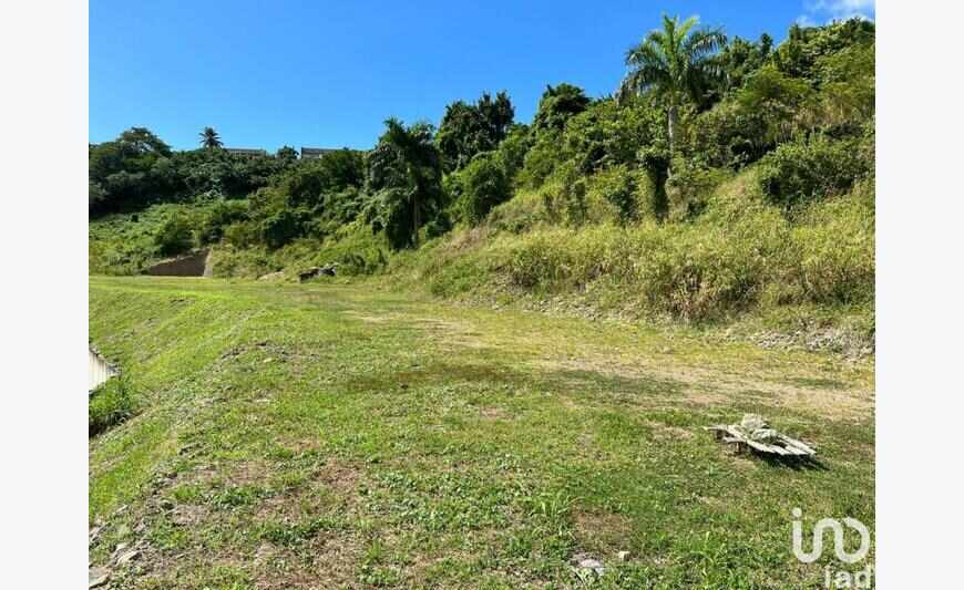 Terrain 1 810 m²