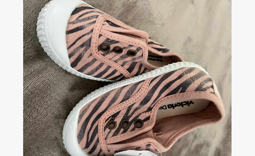 Lots de 40 pcs chaussures victoria