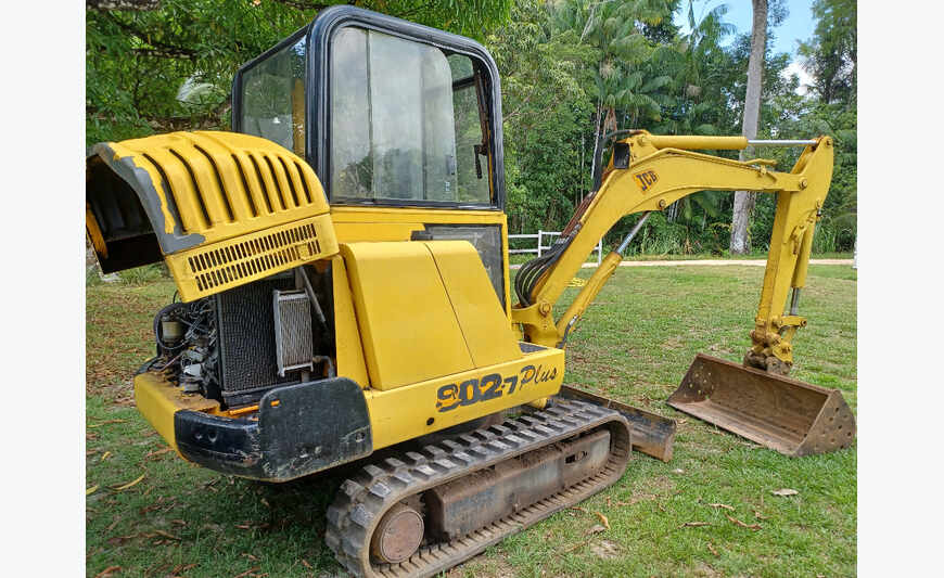 Particulier mini pelle jcb