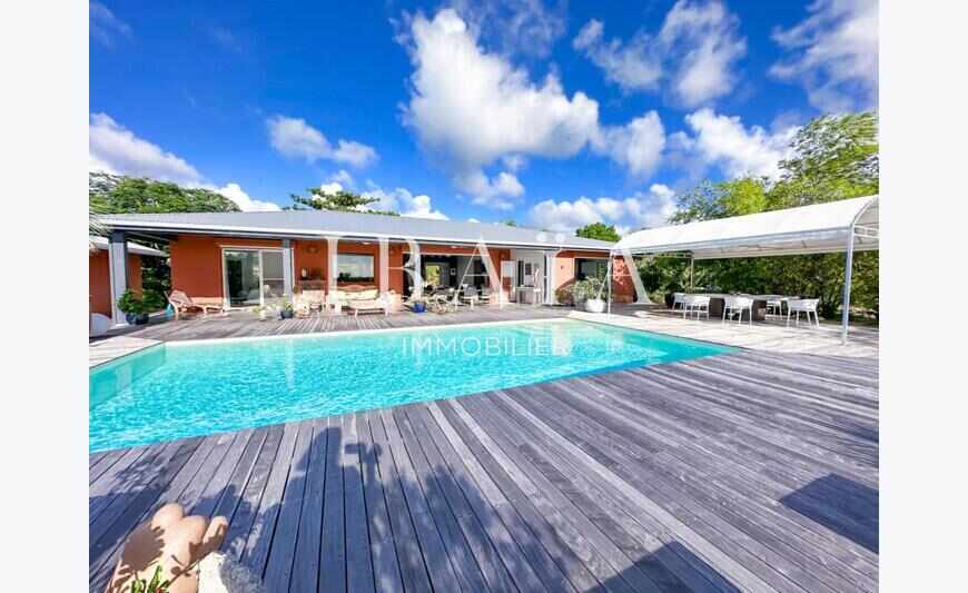 Property in Terres Basses - Sea view -...