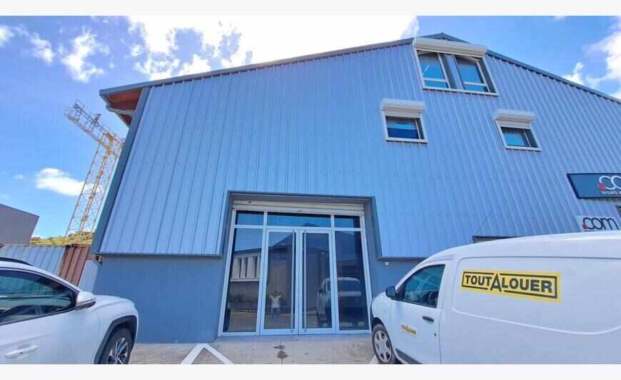 Hope Estate - Local commercial 100m² Rdc + 100m² au 1er