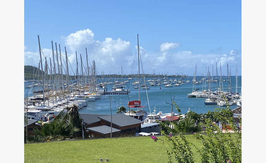 appartement Marin Studio meublé vue marina du Marin