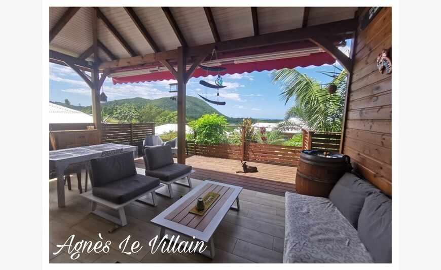 Propriété avec Maison + 5 bungalows Vue...