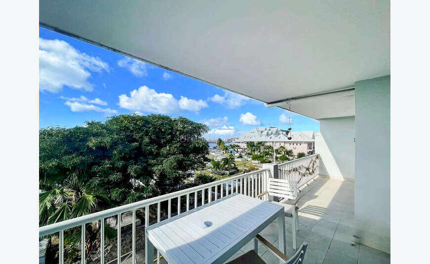 GREAT OPPORTUNITY T2 MARIGOT CENTER
