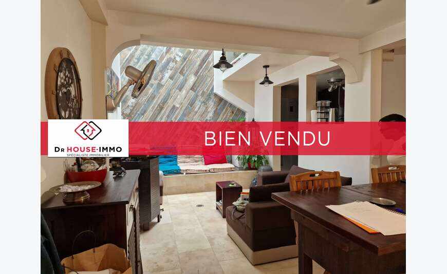 FDF- MAISON DE VILLE ENTIEREMENT RENOVEE AVEC DES MATERIAUX