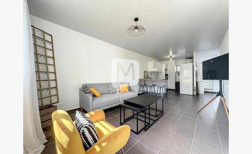 à louer Cayenne Montabo Appartement T3...