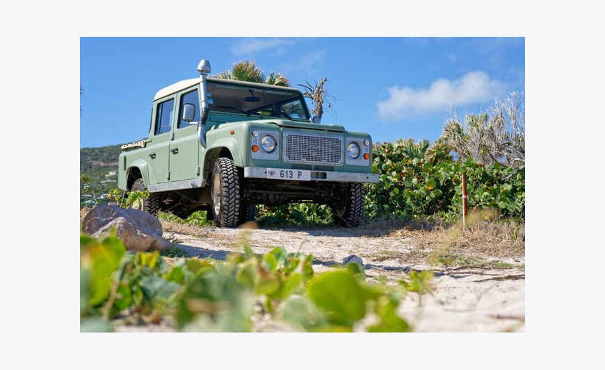 Land Rover Defender 110 Crew Cab