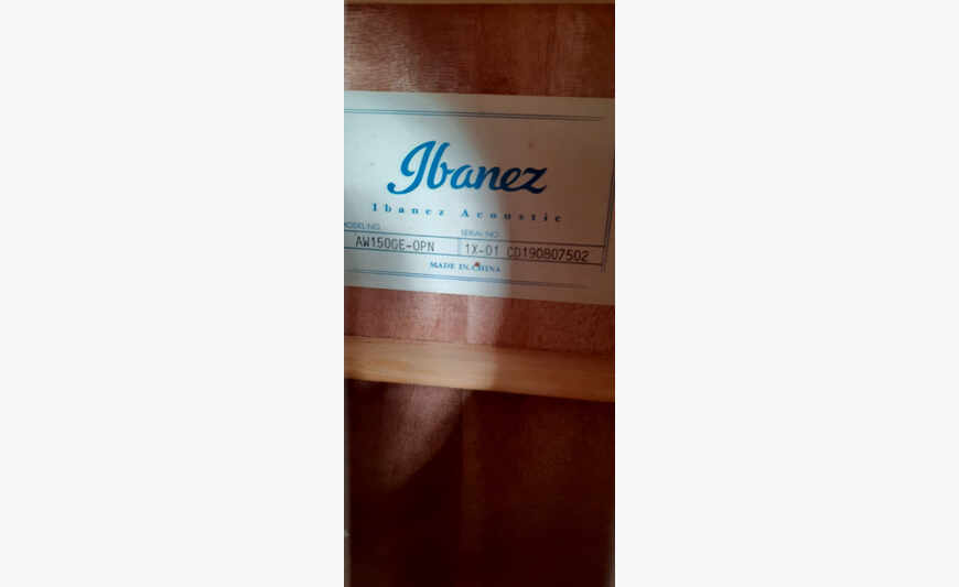 Guitare électro acoustique ibanez aw150ce