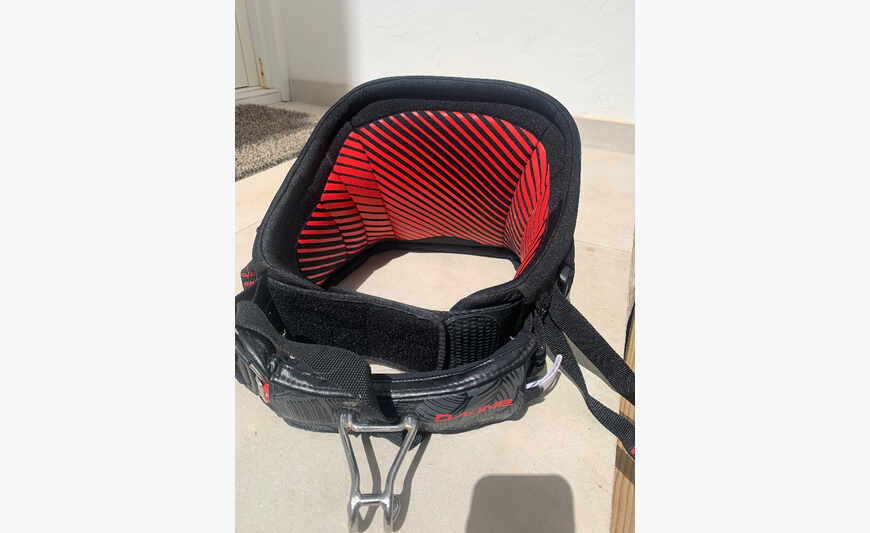 harnais kite DAKINE 2020 neuf . taille m