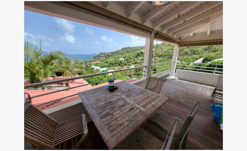 Edifício com 4 apartamentos de...