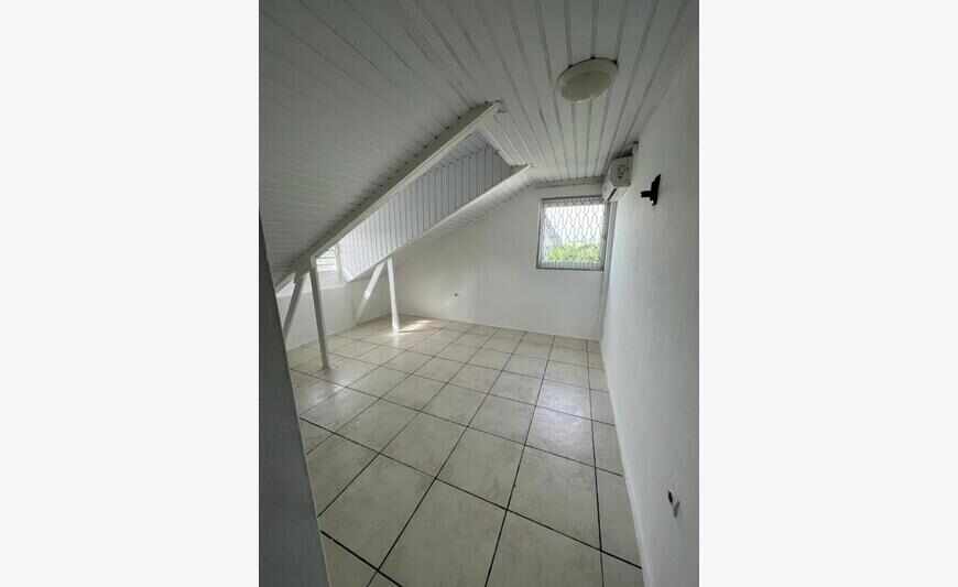 Appartement de 39.5m2 à louer 821 Eur...