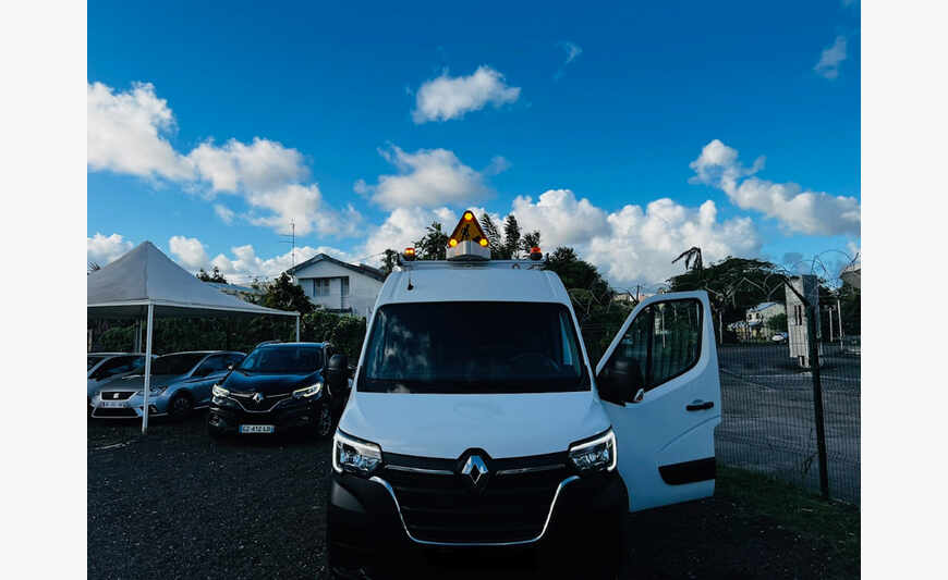 RENAULT MASTER III F3500 L2H2 2.3 BLUE DCI 135CH