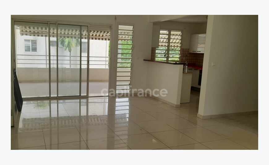 Bel appartement T3 Fort de France Didier