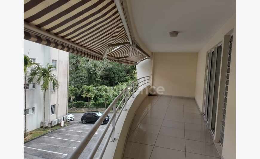 Bel appartement T3 Fort de France