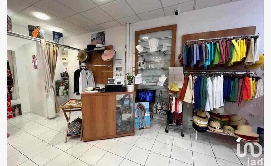 Boutique/Local commercial 43 m²