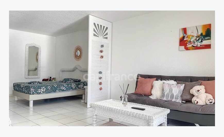 Studio On Orient Bay Beach