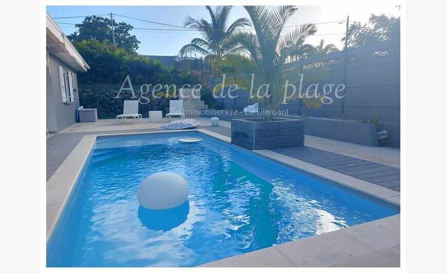 Villa T4 + Annexes Avec Piscine Le Diamant