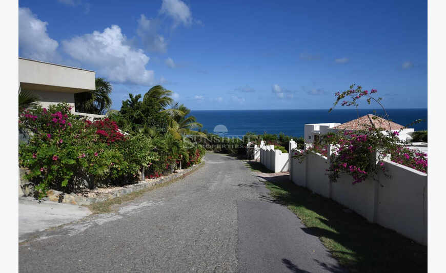A wonderful Dawn Beach lot