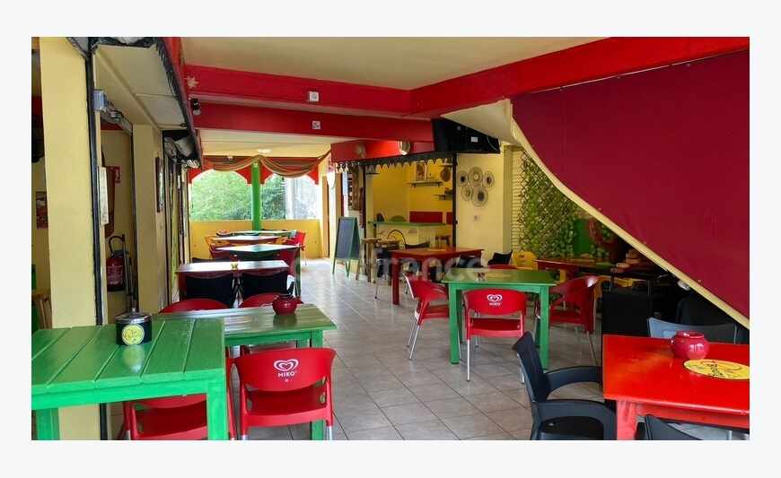 Le Marin Bar restaurant 99000 Euros