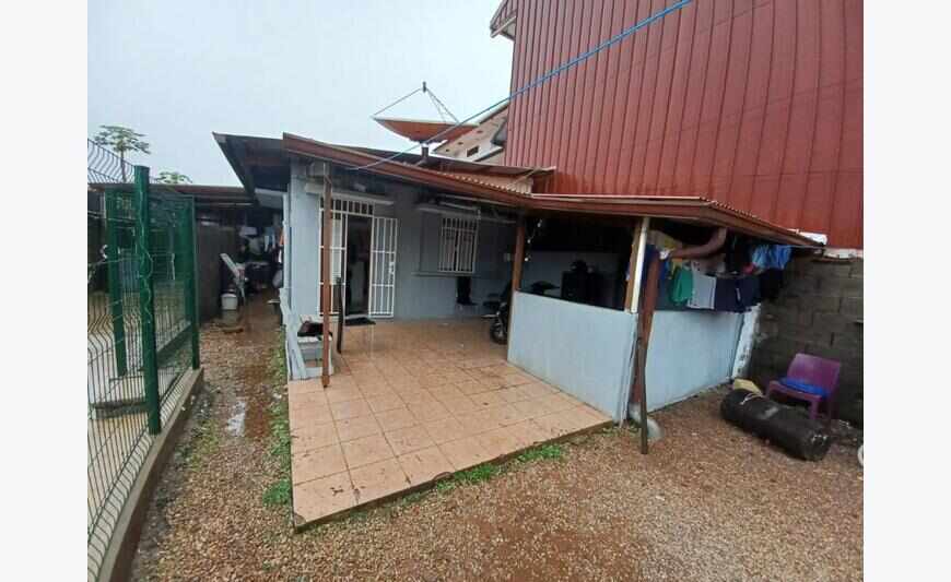 Maison De 2 Appartements T3 255...